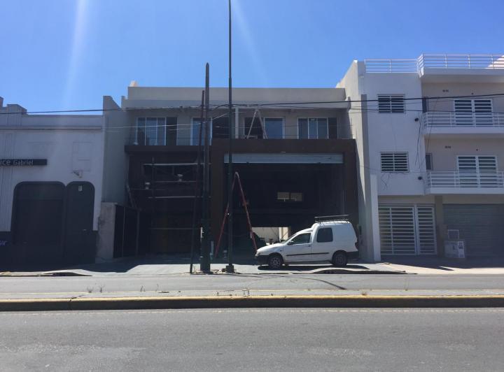 Local comercial · 430m² · 1 Cochera