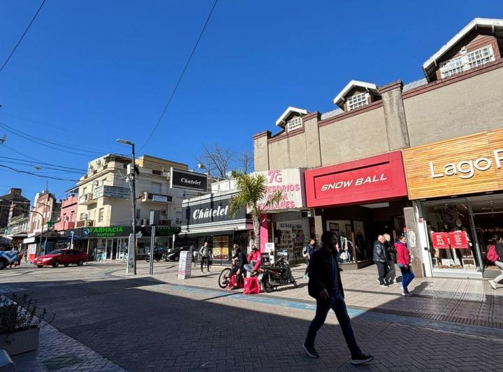 Local comercial · 486m²