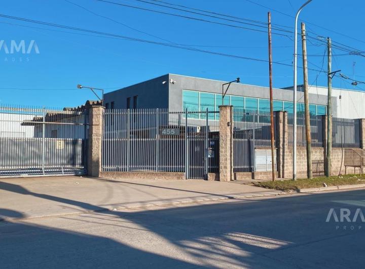 Bodega-Galpón · 4500m² · 8 Cocheras