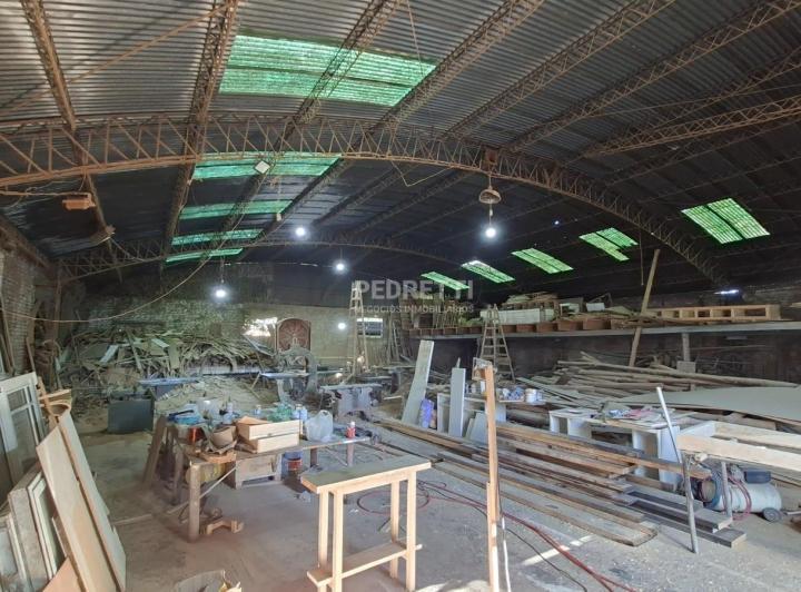Bodega-Galpón · 720m²