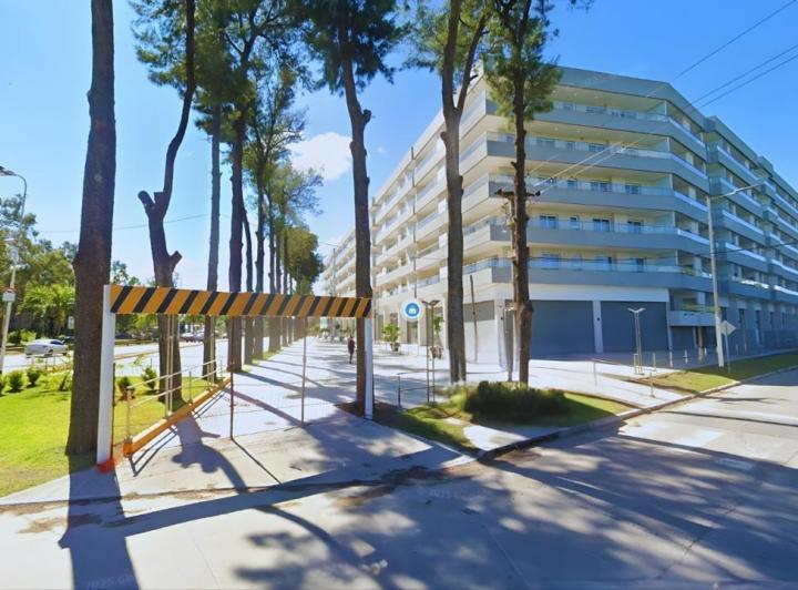 Local comercial · 104m²