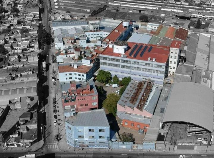 Depósito · 30000m²