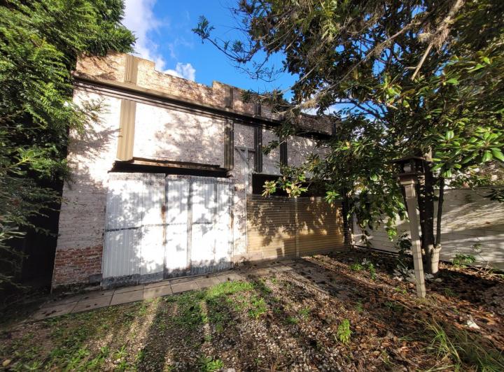 Local comercial · 104m²