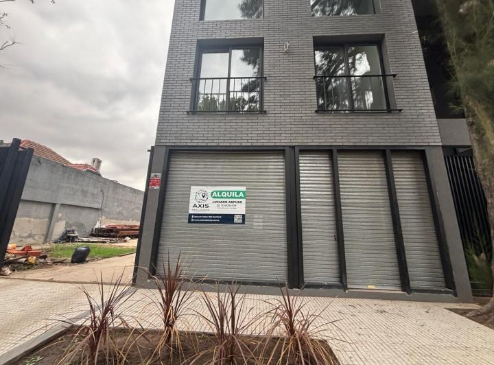 Local comercial · 60m² · 1 Cochera