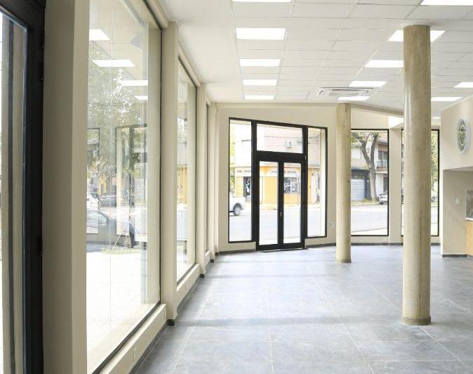 Local comercial · 337m² · 3 Ambientes