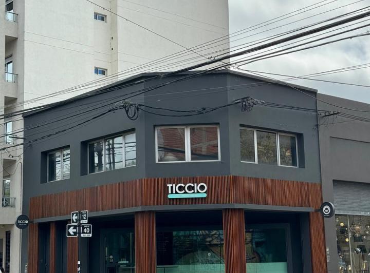 Local comercial · 100m² · 2 Ambientes