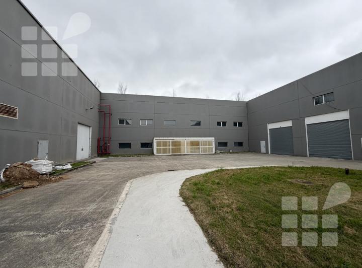 Bodega-Galpón · 1200m²