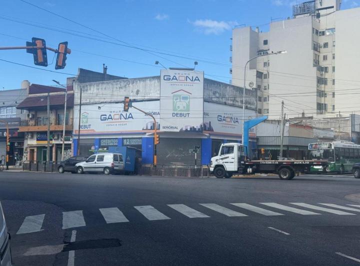 Local comercial · 420m²