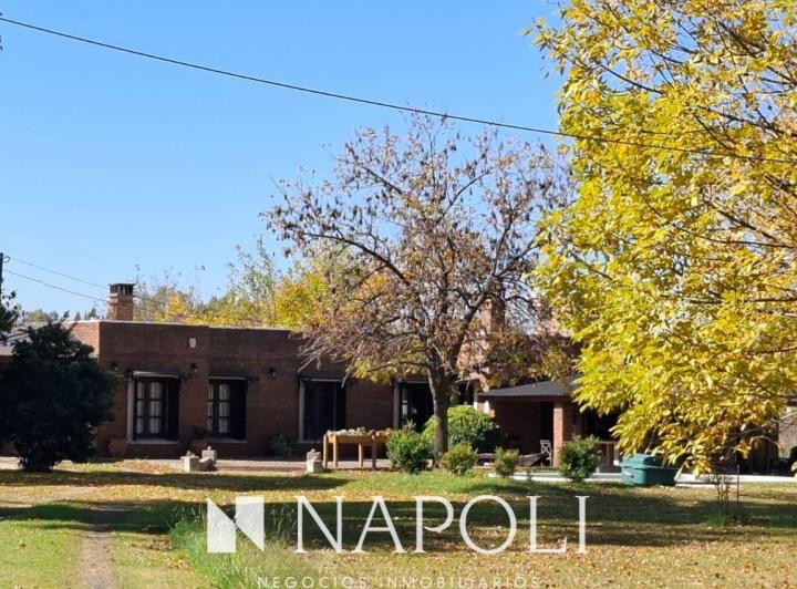 Quinta vacacional · 180m² · 4 Ambientes · 2 Cocheras