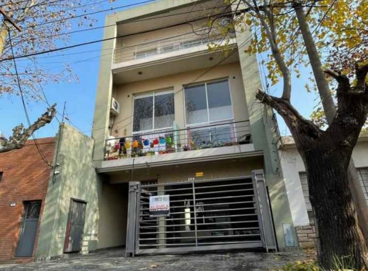 Departamento · 45m² · 2 Ambientes · 1 Cochera