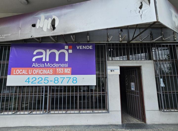 Local comercial · 153m²