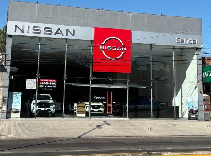 Local comercial · 1200m² · 24 Cocheras