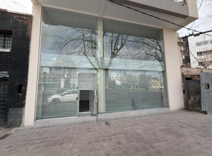 Local comercial · 105m² · 2 Ambientes
