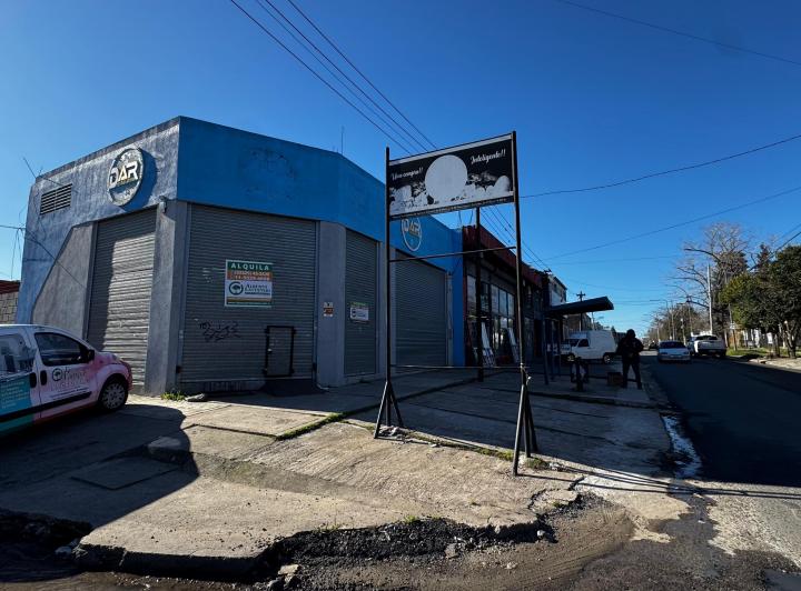 Local comercial · 180m² · 2 Ambientes · 2 Cocheras