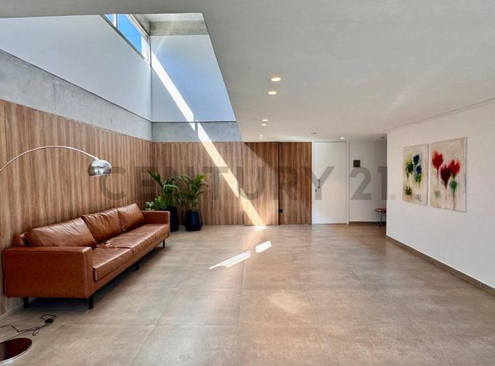 Oficina comercial · 60m² · 1 Ambiente · 1 Cochera