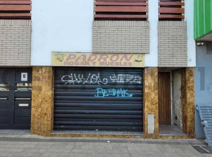 Local comercial · 220m²