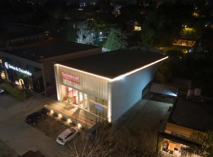 Local comercial · 335m² · 3 Ambientes · 4 Cocheras