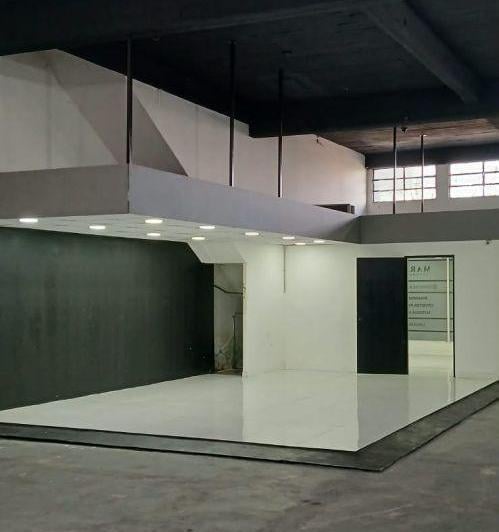 Local comercial · 225m²