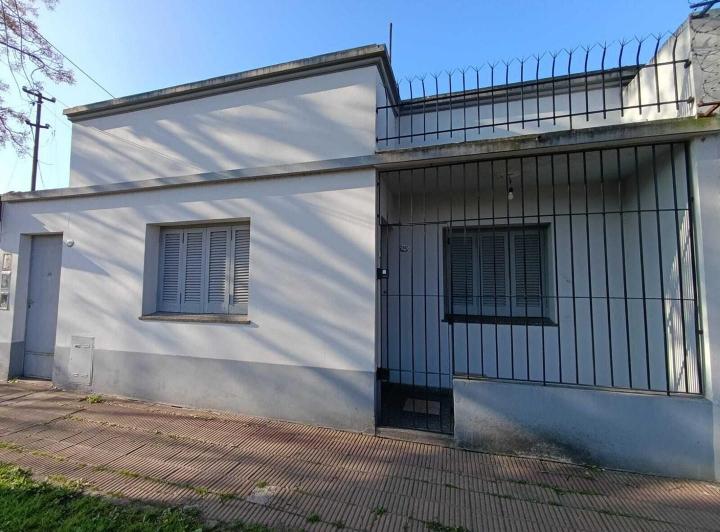 Casa · 1m² · 3 Ambientes