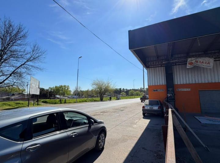 Local comercial · 211m² · 1 Ambiente