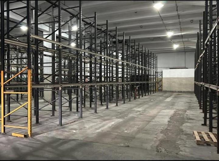 Depósito · 2550m²
