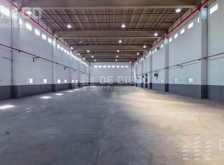 Bodega-Galpón · 1895m² · 2 Ambientes