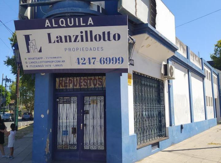 Local comercial · 300m²