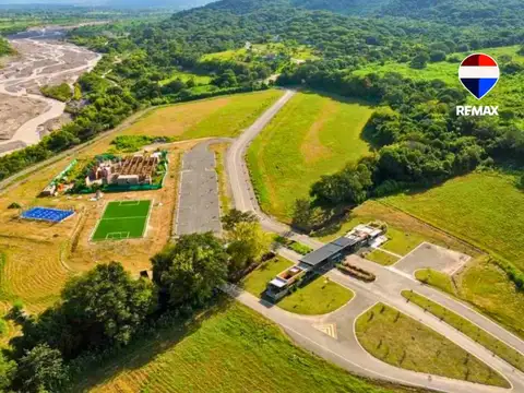 Terreno en venta en quebrada de los nogales