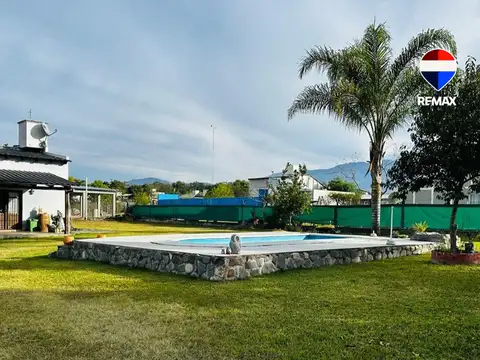 Casa con pileta en venta en campo quijano