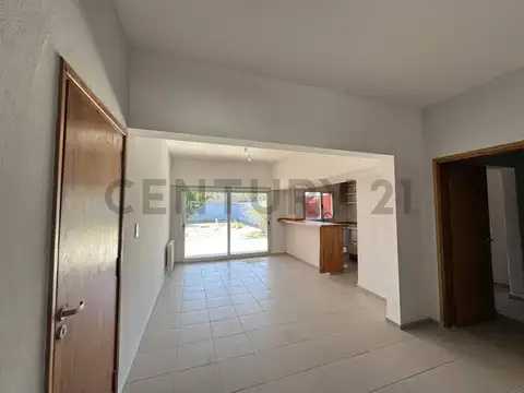 Casa en venta calle artigas al 2100
