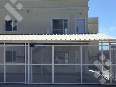En alquiler | departamento de 2 dormitorios | plottier, centro