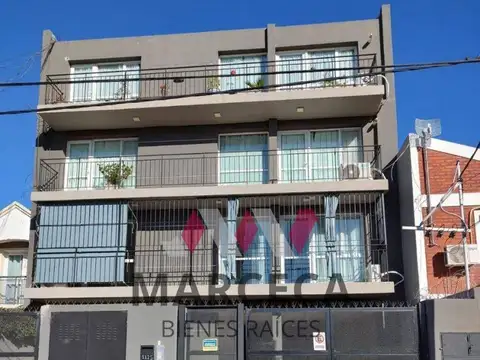 Departamento 1 dormitorio con balcón y cochera en venta en neuquén