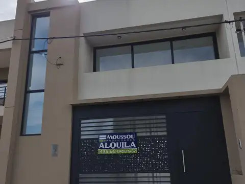 Duplex en alquiler calle del inmigrante e ituzaingo