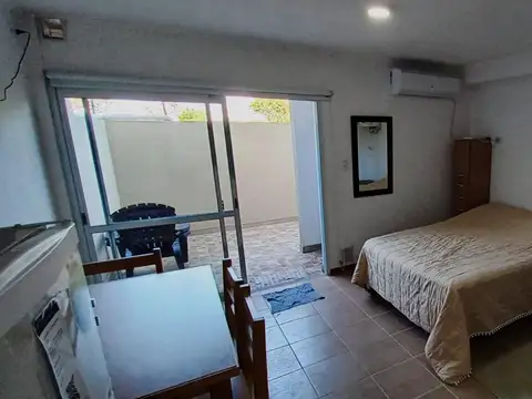 Dpto en venta  monoambiente amoblado con patio!