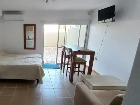 En venta  monoambiente a estrenar con amplio patio!