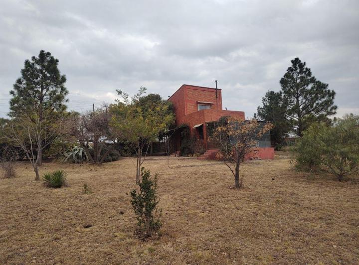 Casa · 65m² · 4 Ambientes · 4 Cocheras