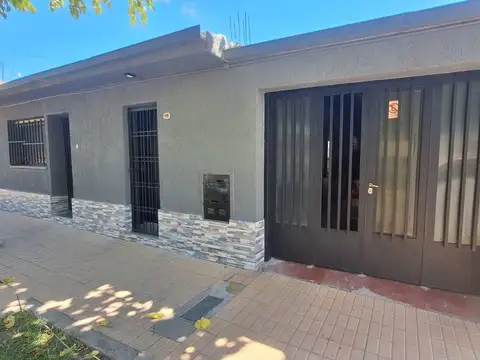 Venta casa apta credito 3 dormitorio. las heras