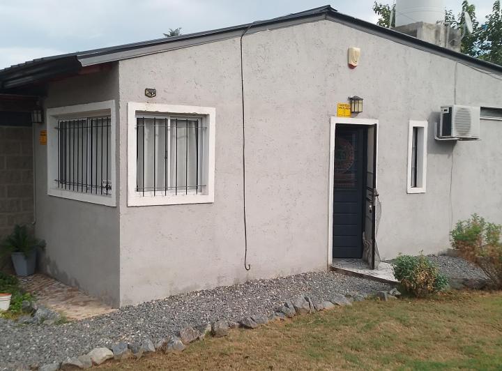 Casa · 100m² · 3 Dormitorios · 2 Cocheras