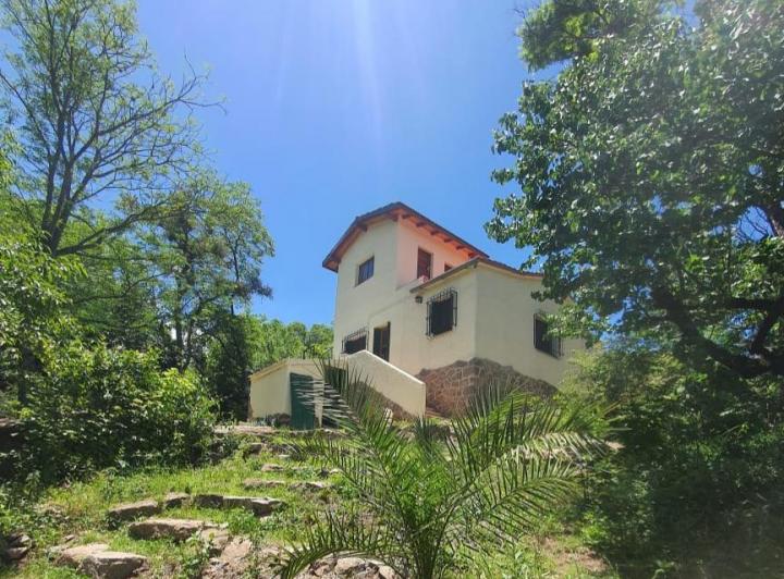 Casa · 100m² · 5 Ambientes · 1 Cochera