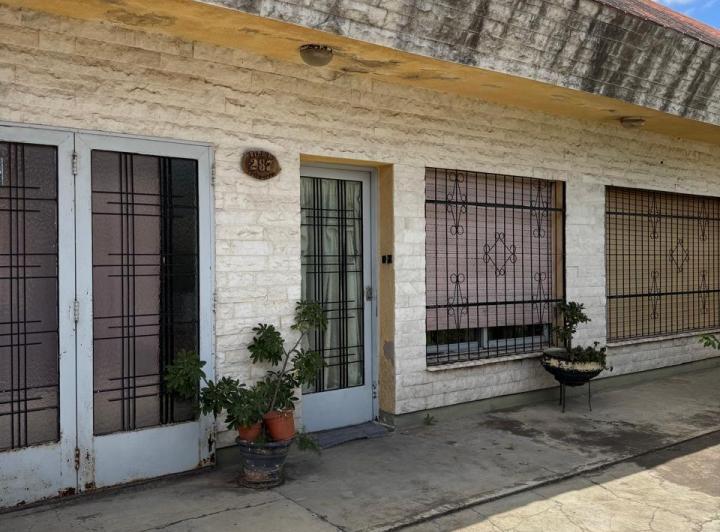 Casa · 176m² · 5 Ambientes · 1 Cochera