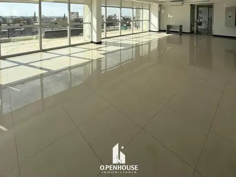 Openhouse alquila maravillosa oficina en edificio zod
