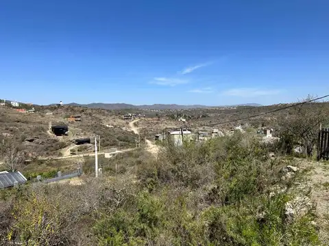 Terreno en estancia vieja con vistas a las sierras