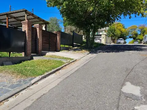 Venta casa 2 dor mas depto 1 dorm en la falda