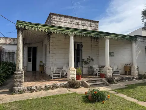 Casona antigua a reciclar - corazon de villa belgrano - excelente terreno
