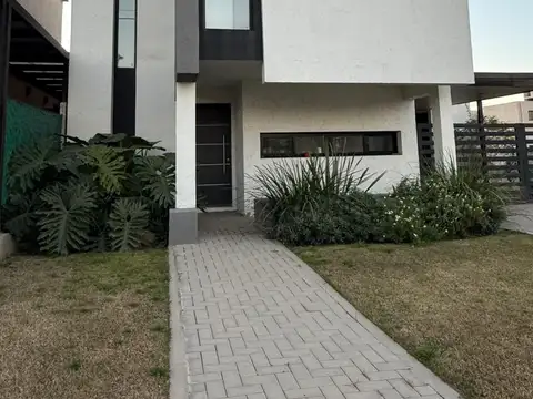 Venta casa 3 dorm tejas 4 malagueño cordoba