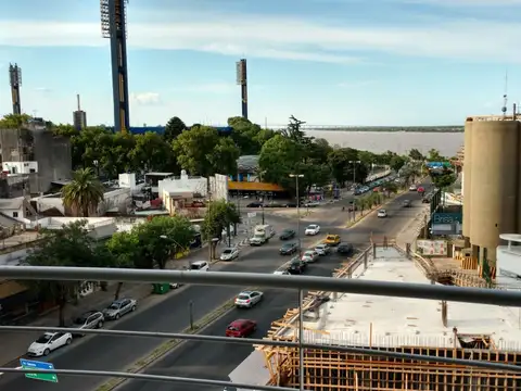 Departamento amplio con vista al rio y cochera en el mismo edificio
