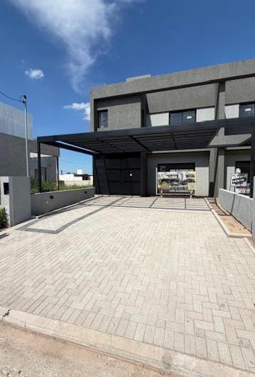 Departamento · 140m² · 5 Ambientes · 2 Cocheras