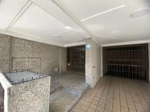 Venta departamento 2 dormitorios con cochera - barrio martin