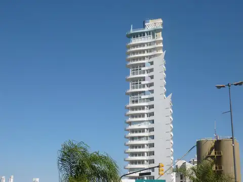 Edificio atlantis con vista exclusiva al río y puerto norte