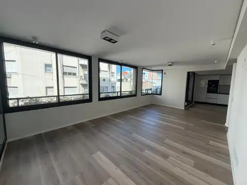 Departamento en venta 3 dormitorios, 3 baños, balcón con parrilla, cochera en centro - rosario